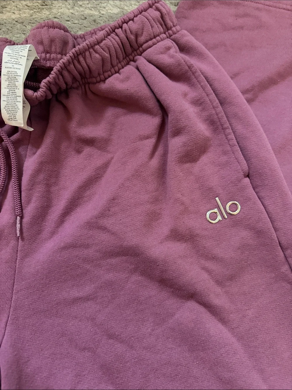 ALO YOGA accolade straight sweatpants